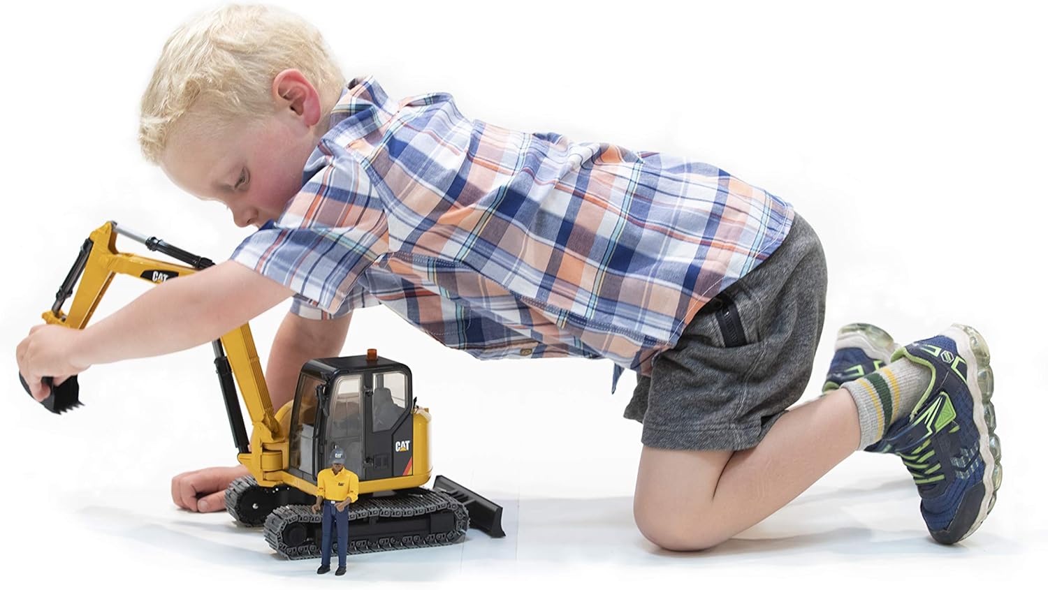 Cat Mini Excavator with a Worker W5685
