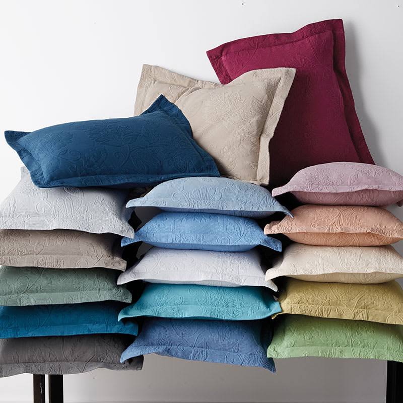 Coral Cotton Matelasse Coverlet Twin J89659