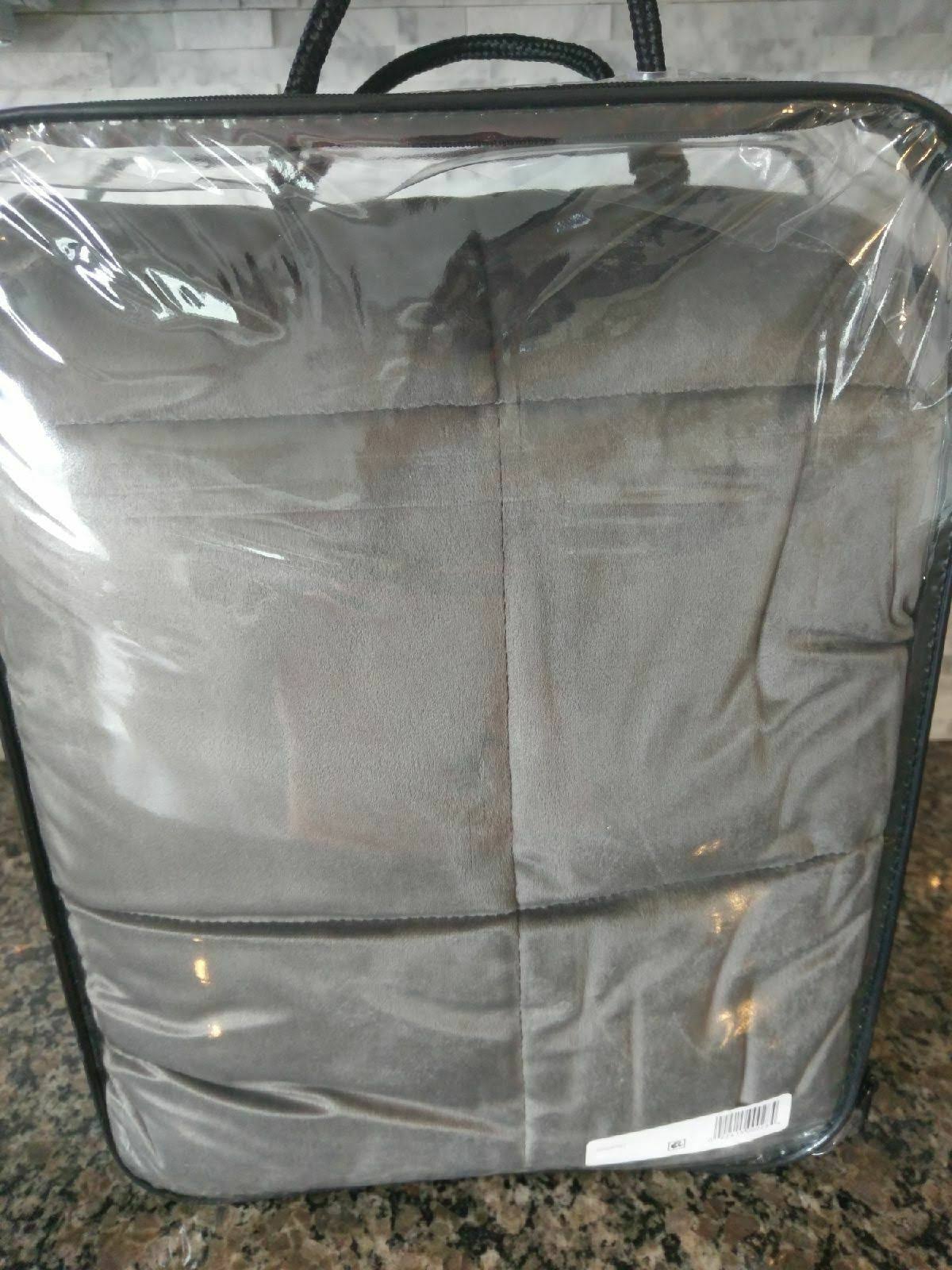18 lbs Weighted Blanket with Washable Cover S697